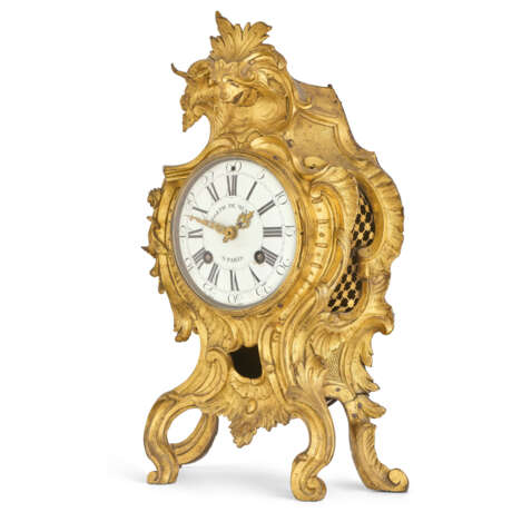 A LOUIS XV ORMOLU STRIKING BRACKET CLOCK - Foto 3