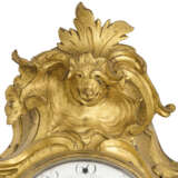 A LOUIS XV ORMOLU STRIKING BRACKET CLOCK - фото 6