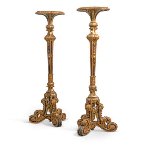 A PAIR OF NAPOLEON III GILTWOOD AND EBONISED TORCHERES - photo 2