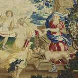 A BRUSSELS MYTHOLOGICAL TAPESTRY - Foto 7