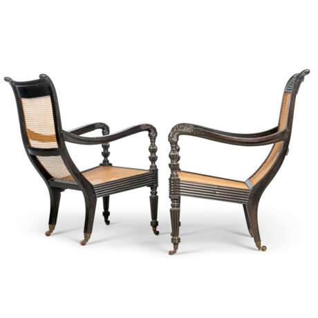 A PAIR OF ANGLO-INDIAN EBONY AND CANED ARMCHAIRS - фото 2