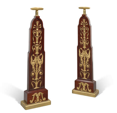 A PAIR OF EMPIRE-STYLE ORMOLU-MOUNTED MAHOGANY DOORSTOPS - фото 1