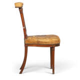 A LOUIS XVI MAHOGANY CHAISE PONTEUSE - photo 3