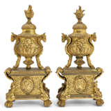 A PAIR OF LOUIS XIV ORMOLU CHENETS - фото 1