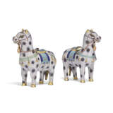 A SMALL PAIR OF CLOISONNE ENAMEL HORSES - photo 3