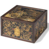 A JAPANESE BLACK AND GOLD LACQUER BOX - photo 1