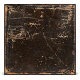 A JAPANESE BLACK AND GOLD LACQUER BOX - photo 5