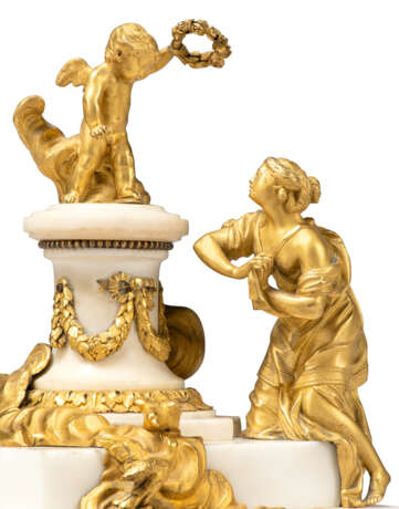 A LOUIS XVI ORMOLU AND WHITE MARBLE FIGURAL GROUP - фото 4