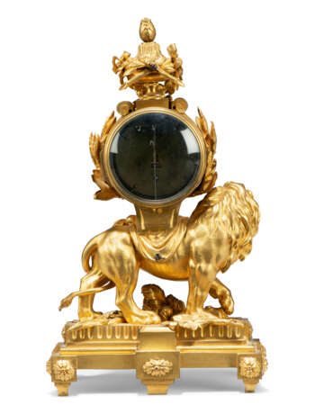 A LOUIS XVI ORMOLU TIMEPIECE MANTEL CLOCK - photo 4