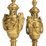 A PAIR OF LOUIS XVI ORMOLU CASSOLETTES - photo 4