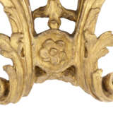 A MATCHED PAIR OF REGENCE GILTWOOD BRACKETS - photo 7