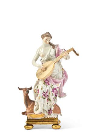 A SET OF FOUR ORMOLU-MOUNTED MEISSEN PORCELAIN ALLEGORICAL FIGURES - Foto 7