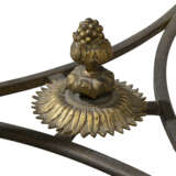 A PAIR OF LOUIS XVI-STYLE ORMOLU AND MARBLE GUERIDONS - Foto 6