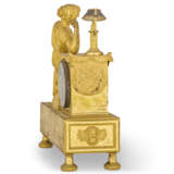 AN EMPIRE ORMOLU MANTEL CLOCK - Foto 6