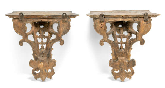 A PAIR OF REGENCE GILTWOOD BRACKETS - фото 6