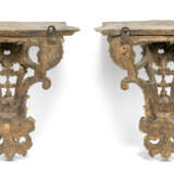 A PAIR OF REGENCE GILTWOOD BRACKETS - Foto 6