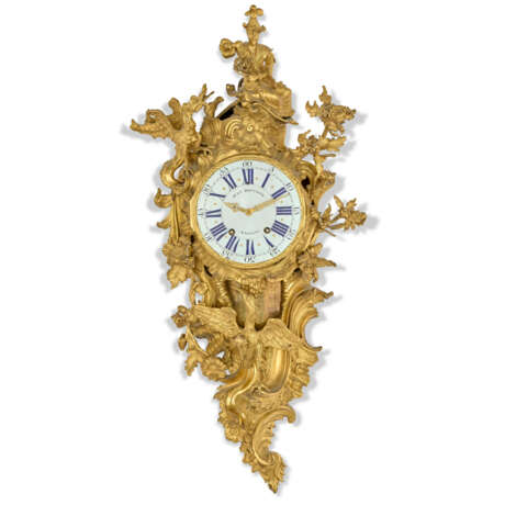 A LOUIS XV ORMOLU STRIKING CARTEL CLOCK - фото 1