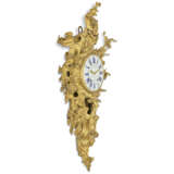 A LOUIS XV ORMOLU STRIKING CARTEL CLOCK - фото 7