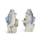 A PAIR OF ARITA MODELS OF LEAPING CARP - photo 3