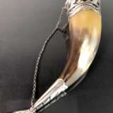 Trinkhorn: Horn mit edler Silbermontur, in Form eines Skorpion-Stachel. - photo 5