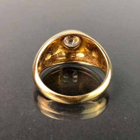 Opulenter Ring mit großem Stein. Gelbgold 585. - Foto 3