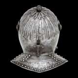 Geschlossener Helm für Kürassiere, Frankreich um 1620. - photo 5