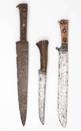 Zwei Jagdmesser und Bauernwehr, süddeutsch und Schweiz 16.- 18. Jahrhundert. - photo 2