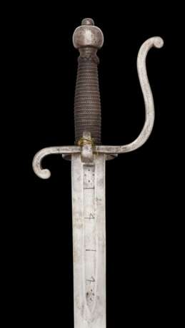 Fußknechtsschwert im Stil des 16. Jahrhundert. - photo 2
