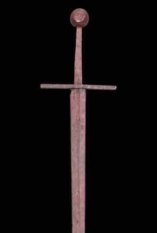 Ritterliches Schwert zu Anderthalbhand, deutsch oder französisch um 1380-1400. - photo 3