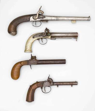 Konvolut von vier Perkussions-Pistolen, England und Belgien 19. Jahrhundert. - фото 1