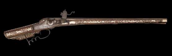 Radschlossgewehr mit verbeintem Schaft 17. Jahrhundert. - Foto 2