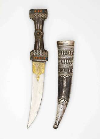 Silberbeschlagener Kandshar mit Scheide um 1800. - фото 1