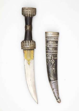 Silberbeschlagener Kandshar mit Scheide um 1800. - Foto 2