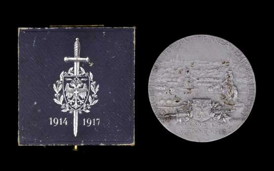 Patriotische Medaille SALVATOR MUNDI im Originaletui. - photo 1