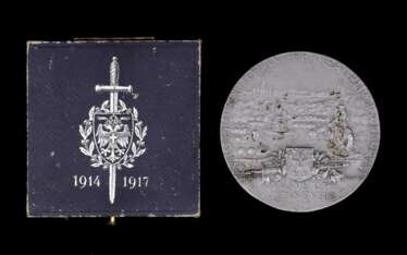 Patriotische Medaille SALVATOR MUNDI im Originaletui.