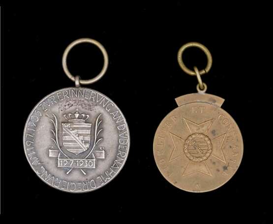 Sachsen-Coburg und Gotha, Konvolut von zwei Medaillen. - photo 2