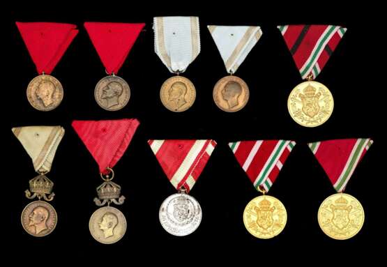 Bulgarien, Konvolut von 9 Medaillen Erster Weltkrieg. - Foto 1