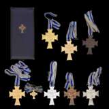 Konvolut von 7 Mutterkreuzen in Bronze - фото 2