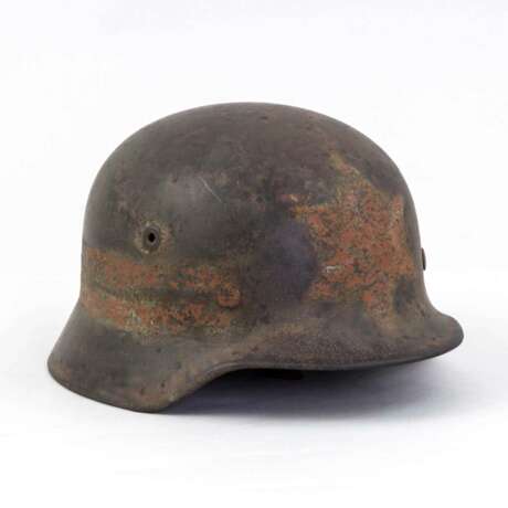 Wehrmacht, Stahlhelm M 40 mit Bemalung des Widerstandes im Warschauer Ghetto. - фото 1