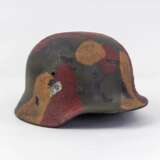 Wehrmacht, Stahlhelm M 40 mit Normandie-Tarnung. - фото 1