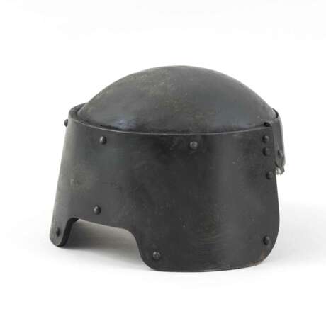 Italien, Helm Modell FARINA für Sturmtruppen Erster Weltkrieg. - фото 1