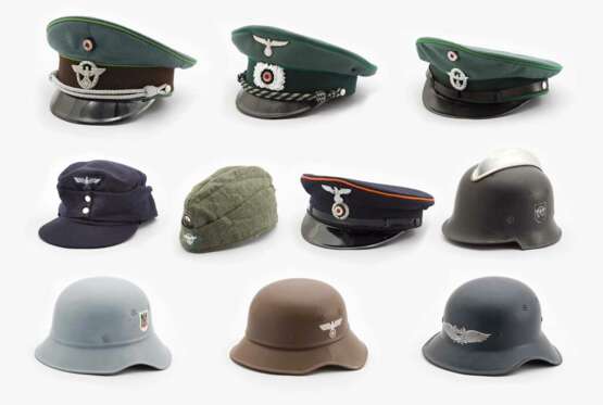 Konvolut von 10 Kopfbedeckungen staatliche Organisationen Drittes Reich. - фото 1