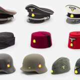 Konvolut von 10 Kopfbedeckungen Waffen-SS. - photo 1
