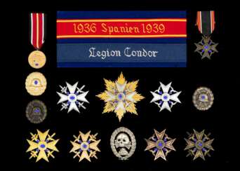 Konvolut von Auszeichnungen und Ärmelbändern Legion Condor.