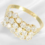 Ring: 18K gold ring set with brilliant-cut diamond… - photo 1