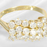 Ring: 18K gold ring set with brilliant-cut diamond… - photo 3