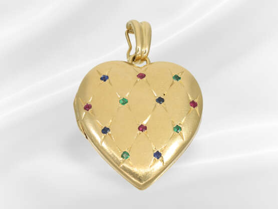 Pendant: heart-shaped vintage medallion pendant se… - photo 1