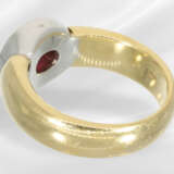 Ring: solid 18K gold ring with ruby setting, appro… - photo 5