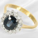 Ring: attraktiver weißgoldener Saphir/Diamant-Gold… - Foto 1