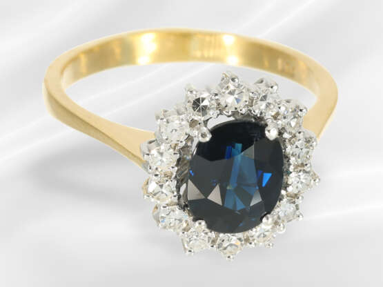 Ring: attraktiver weißgoldener Saphir/Diamant-Gold… - Foto 3